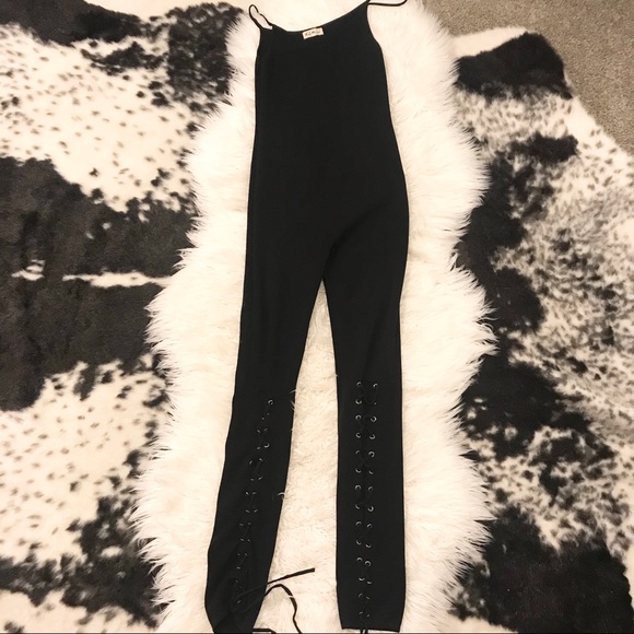 Fitted Black JumpSuit - Picture 7 of 8